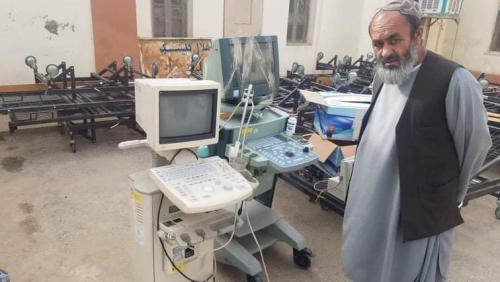 Rollstühle und Rollatoren wurden durch Spenden unseres Vereins an afghanische Krankenhäuser gegeben.