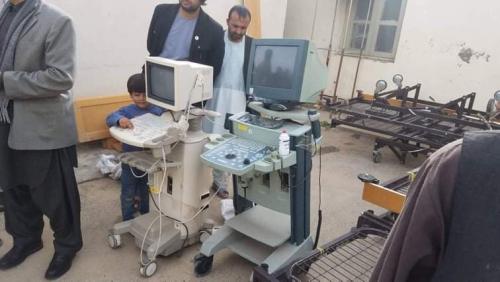 Monitore und Ultraschallgeräte, die durch unsere Spenden ermöglicht wurden.